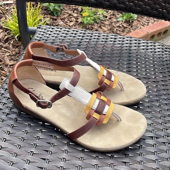 Clark’s Women’s Qwin Adonia Gladiator Brown Sandal - 7 - Great Condition - Picture 6 of 12